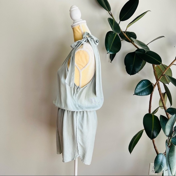 CLOTH & STONE ANTHROPOLOGIE Tencel Halter Bow Romper Sage Casual Feminine | Sz M - Picture 4 of 7